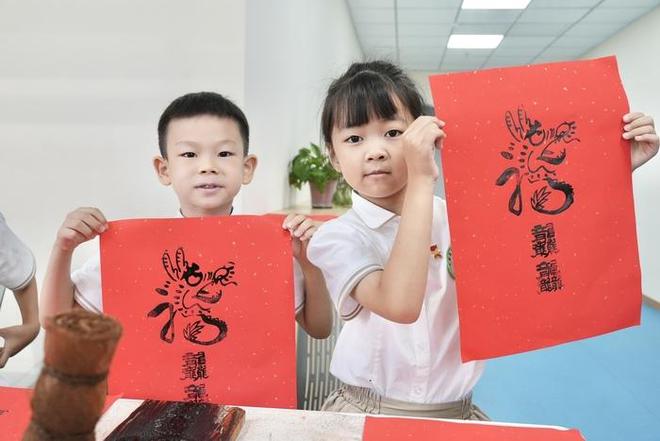 开云 开云体育平台2184个“共同体”、8000余名中小学生受益！济南高新区破解暑期“看护难”出实招(图12)