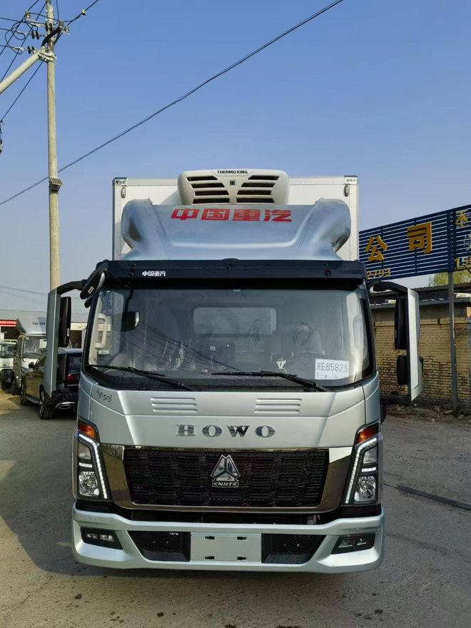北京重汽豪沃42米冷藏车235米冷箱Kaiyun 开云(图1)